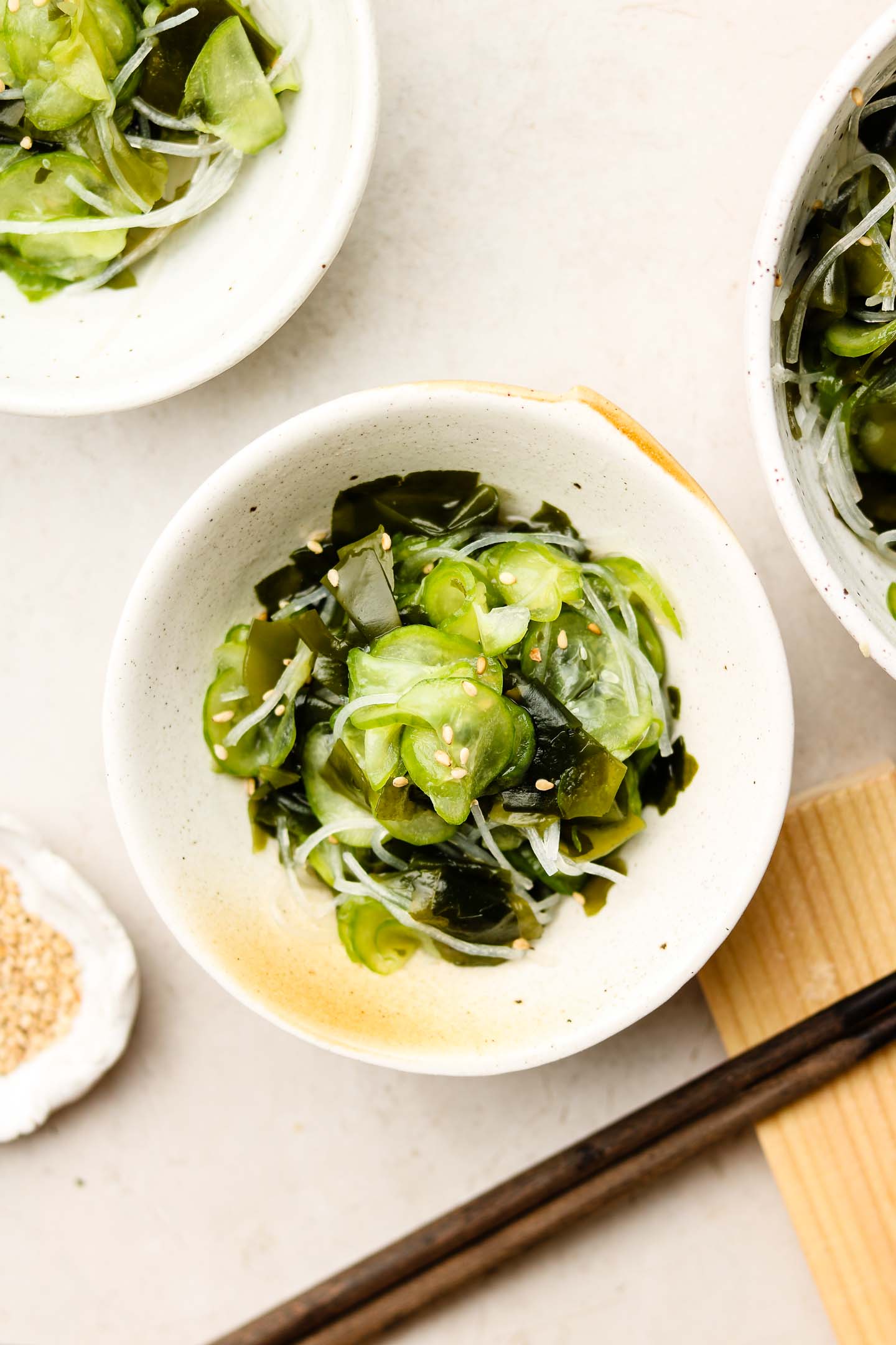 Quick Sunomono: Healthy Japanese Cucumber Salad with Zesty Vinegar Dressing